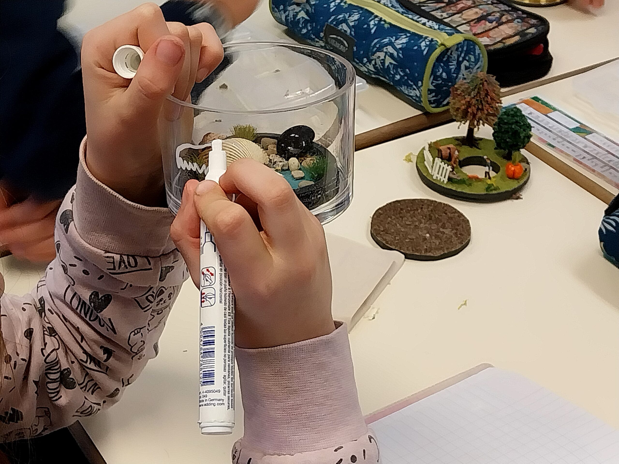 Atelier de construction de maquette en lien avec le spectacle Sous terre.