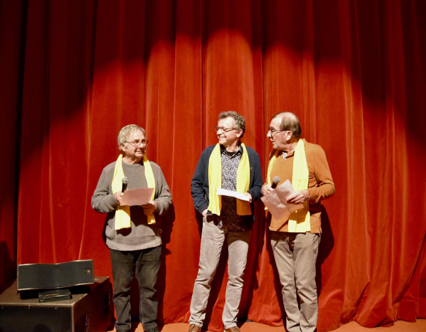 Discours d'ouverture avec le président et deux vice-présidents de Tinta'mars.